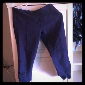 Lululemon navy blue crop tights